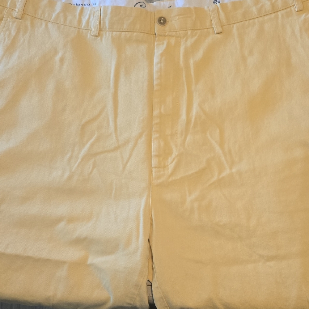 Roundtree & Yorke Tan Flat Front Shorts